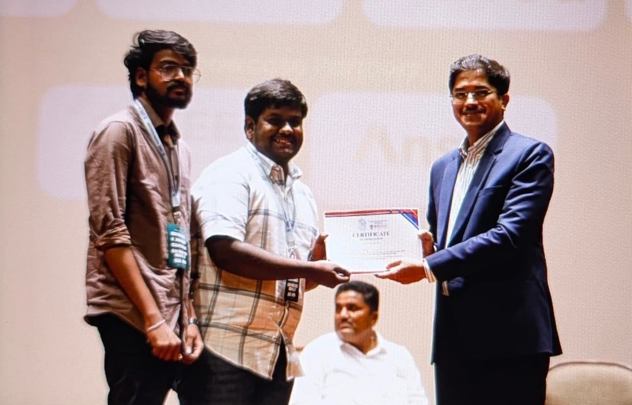 Amar Reddy's team winning BITS Pilani Innovators Conclave among 250 competing startups
